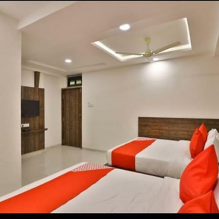 Hotel Pathik Villa Ahmedabad Exterior foto