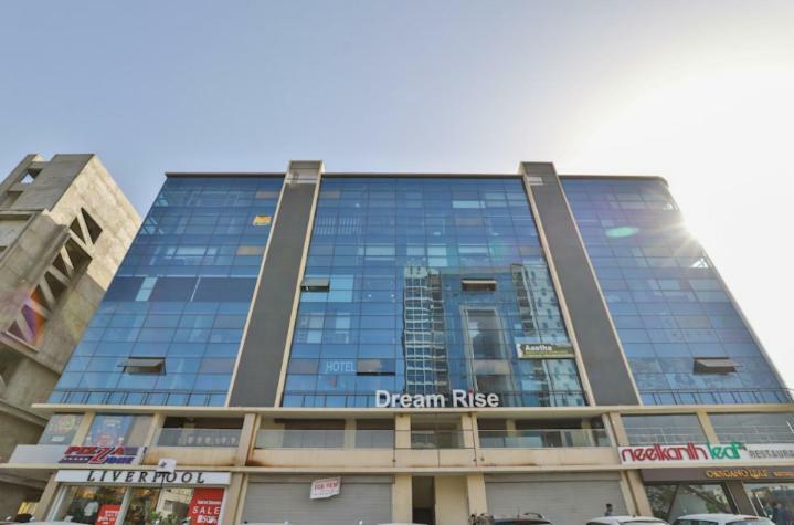 Hotel Pathik Villa Ahmedabad Exterior foto