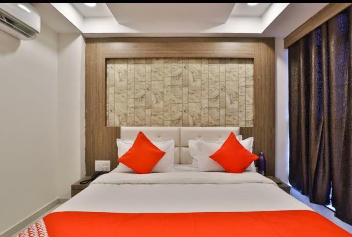 Hotel Pathik Villa Ahmedabad Exterior foto